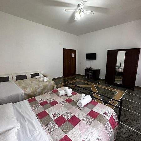 Bed and Breakfast Holiday Pisa Gare 2 Экстерьер фото