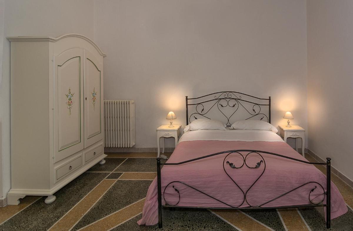 Bed and Breakfast Holiday Pisa Gare 2 Экстерьер фото