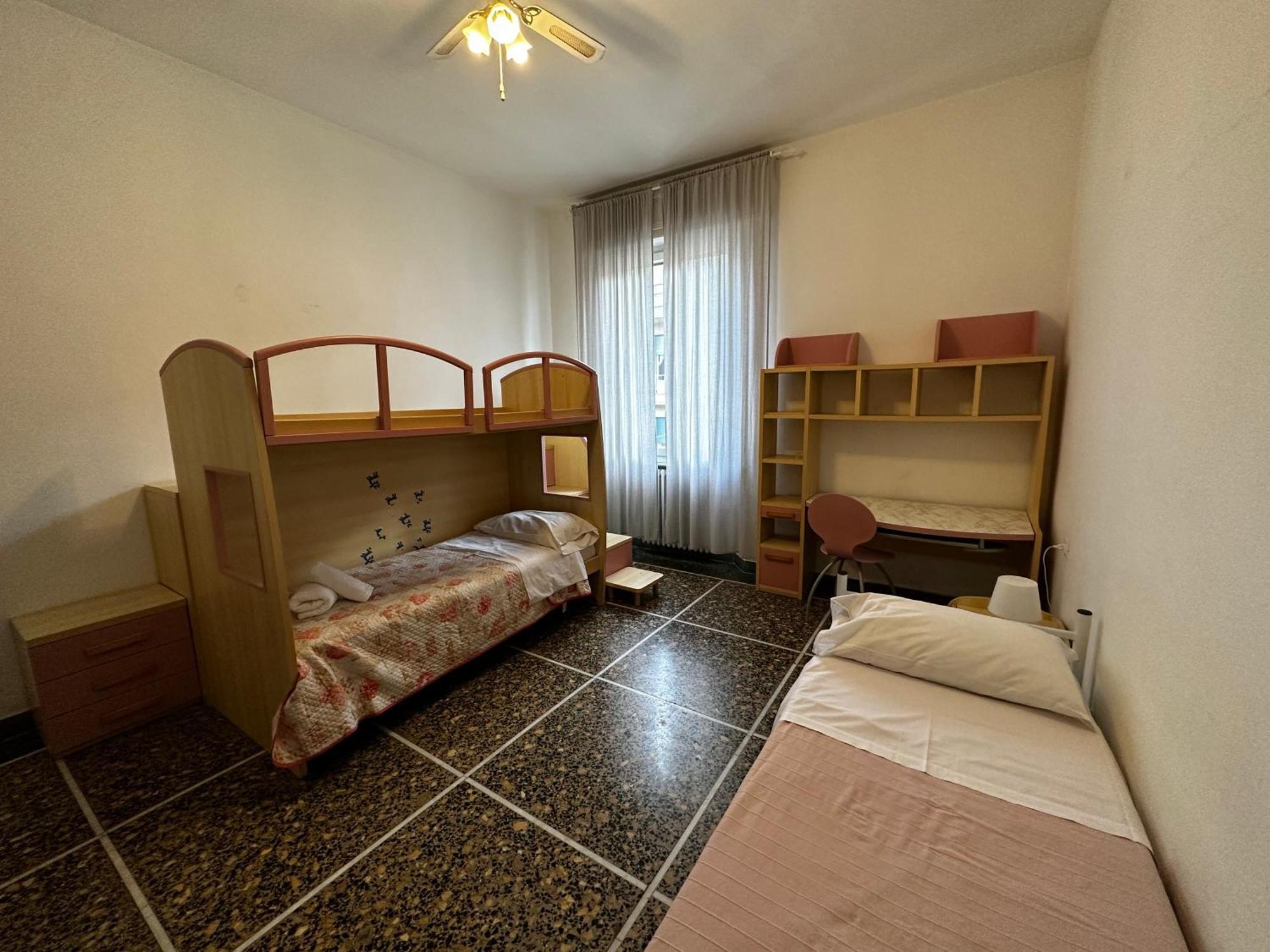 Bed and Breakfast Holiday Pisa Gare 2 Экстерьер фото