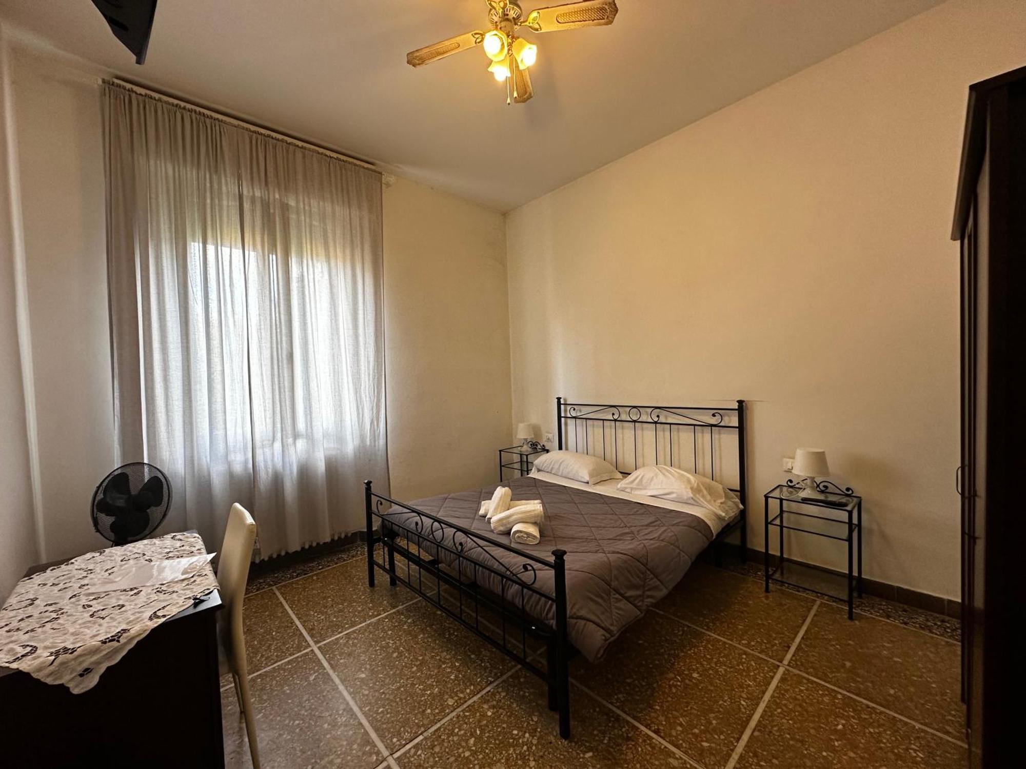 Bed and Breakfast Holiday Pisa Gare 2 Экстерьер фото