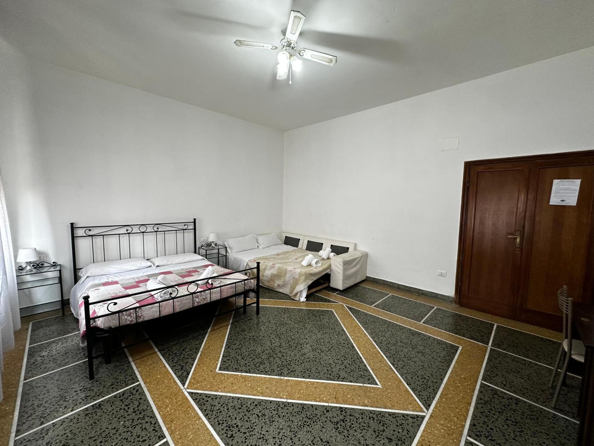 Bed and Breakfast Holiday Pisa Gare 2 Экстерьер фото